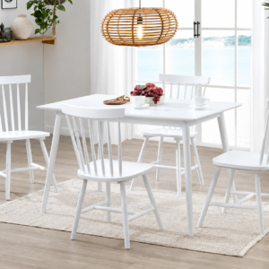 TABLE UNNOVA ET SES 4 CHAISES